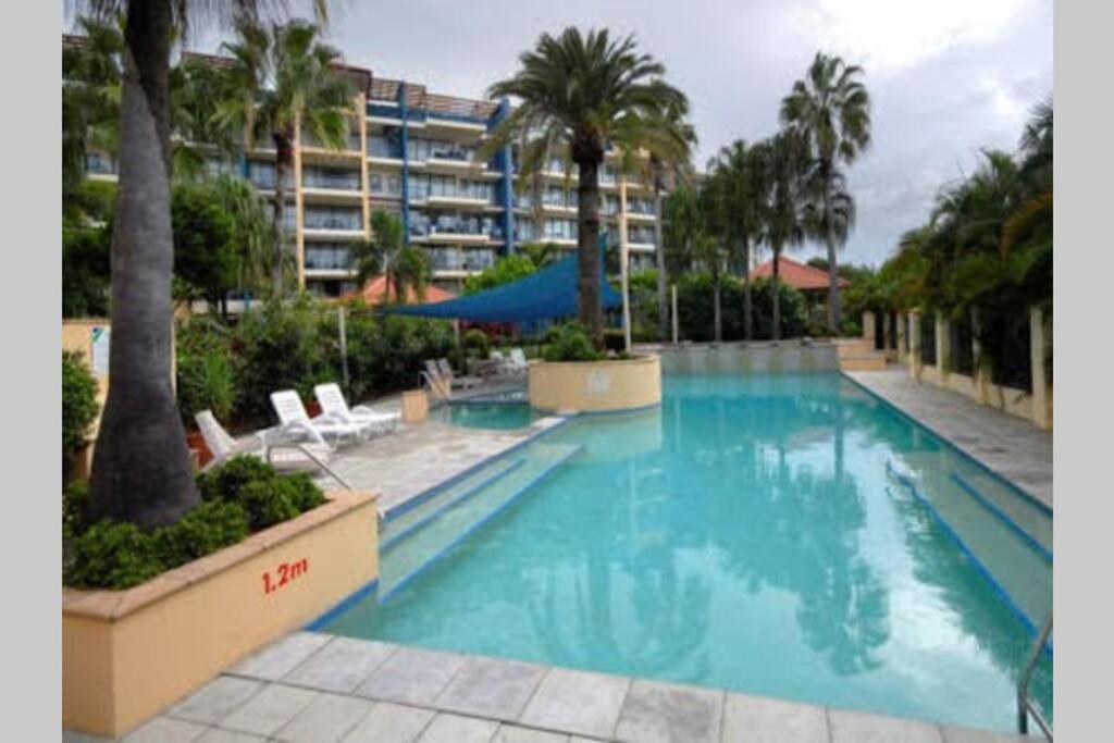 Alexandra Headland Resort With Stylish Stays Esterno foto