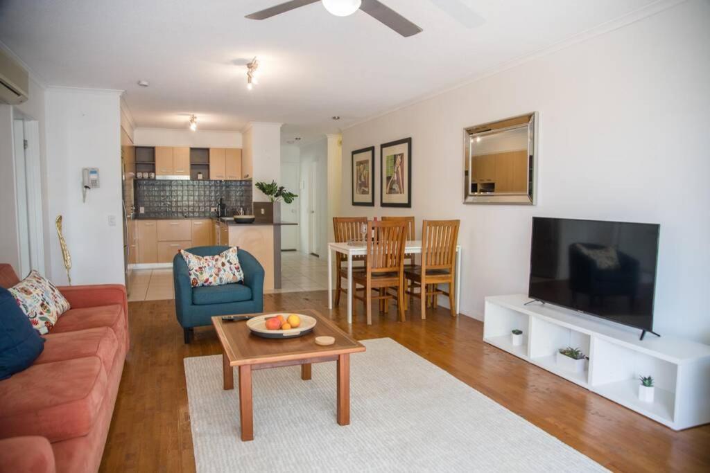 Alexandra Headland Resort With Stylish Stays Esterno foto